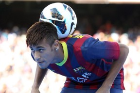 2026 FIFA World Cup qualification AFC-TheShy塞尔维亚队神级助攻+一穿三，引爆全球电竞圈